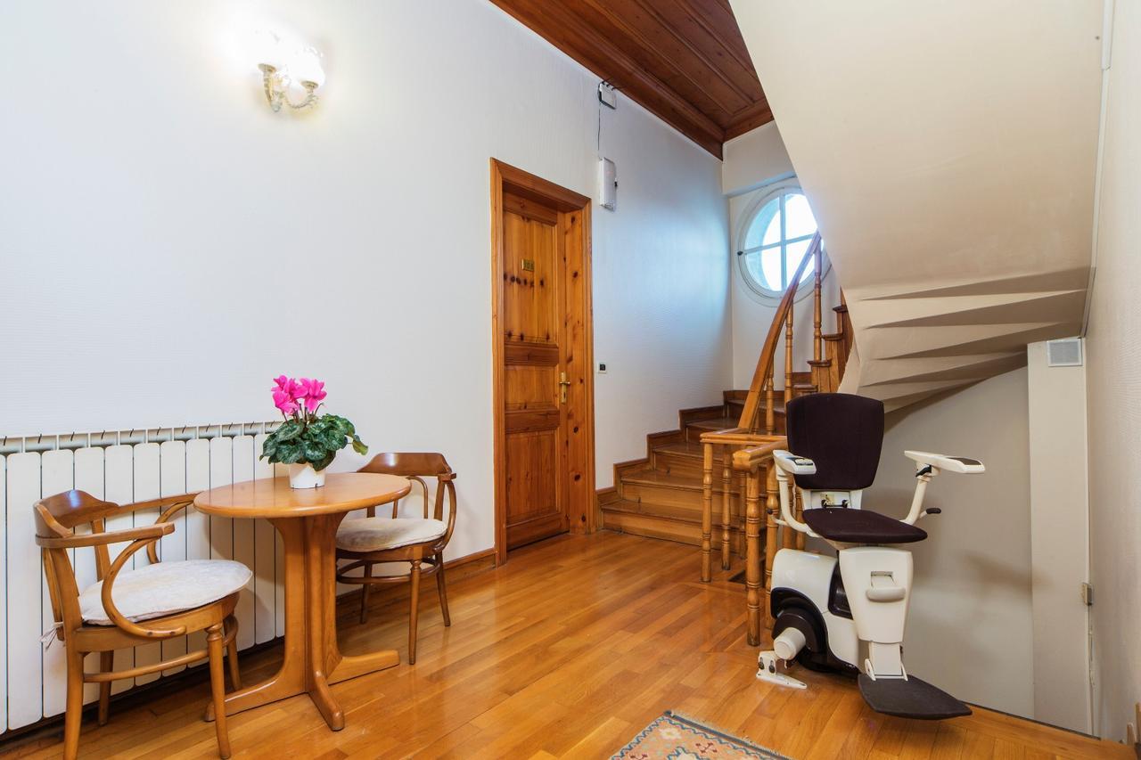 Mom Hotel Adalar Kültér fotó