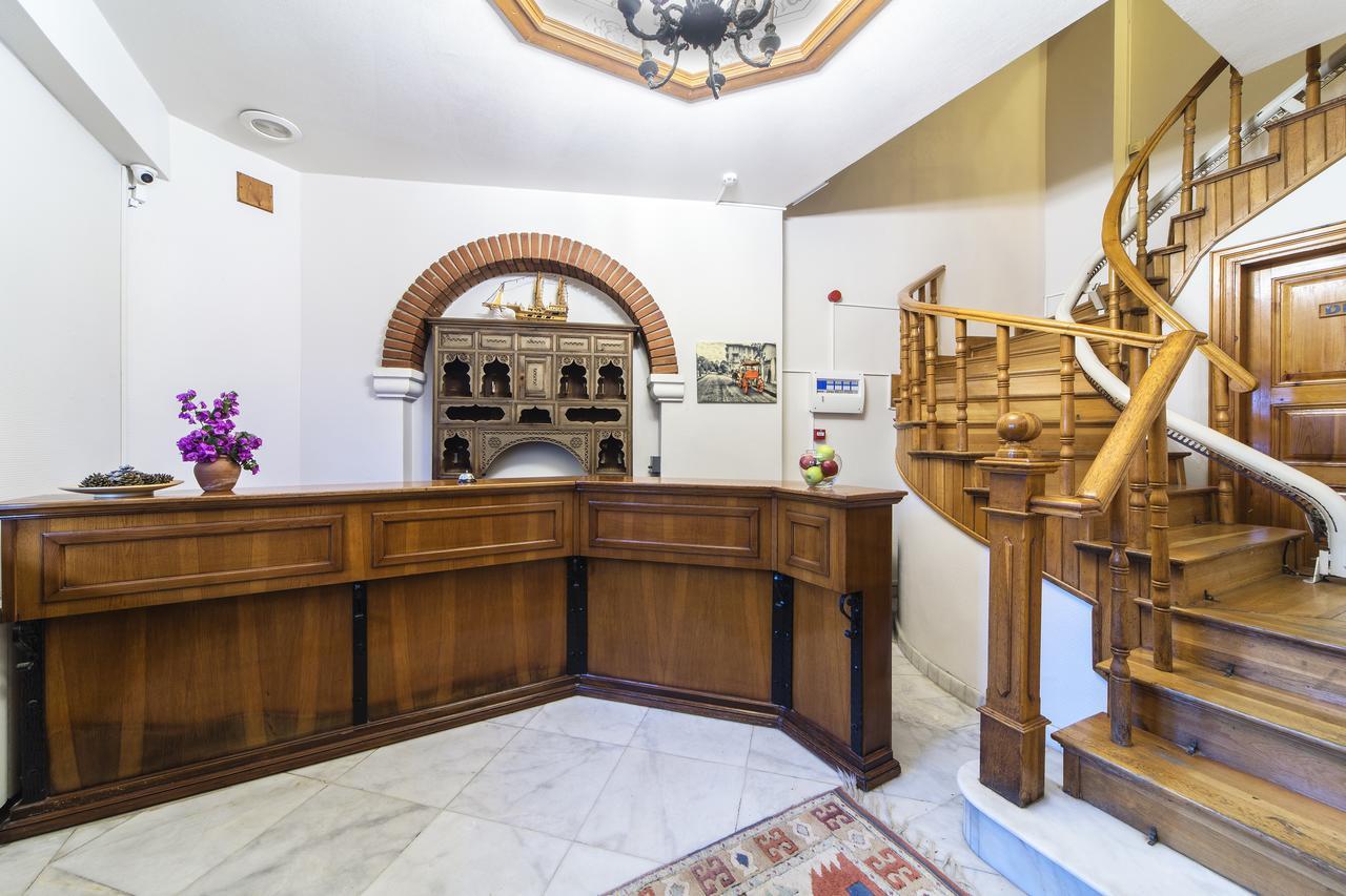 Mom Hotel Adalar Kültér fotó