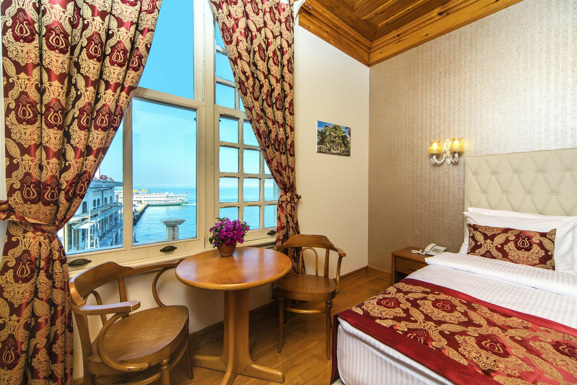 Mom Hotel Adalar Kültér fotó